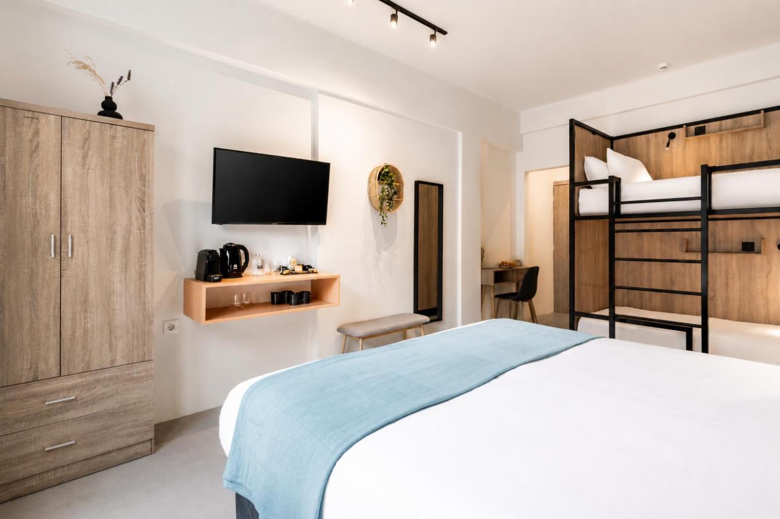 Premium Quadruple Room